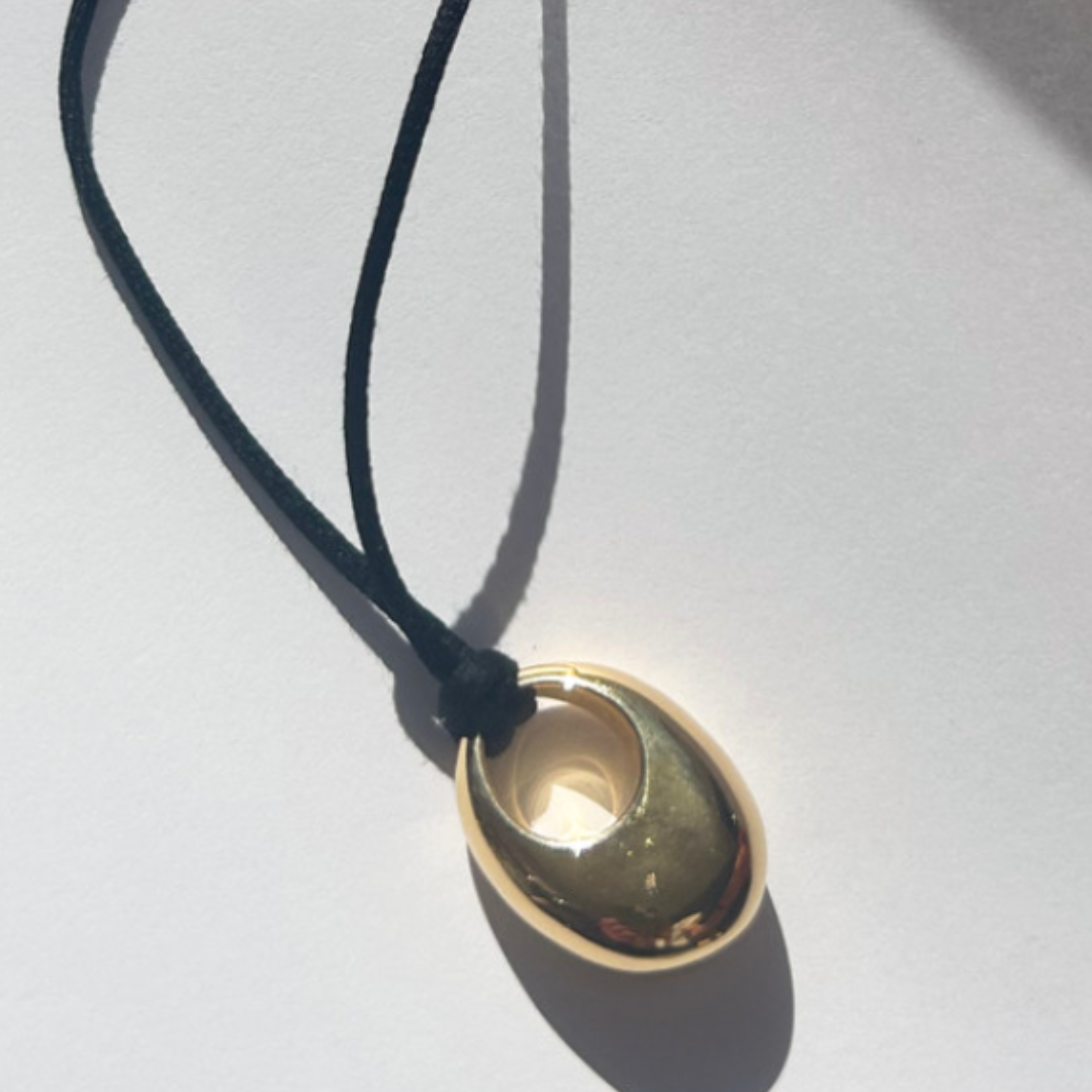 Gold Sloping Pendant Necklace