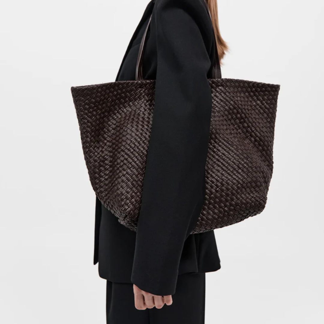 The Large Woven Trapeze