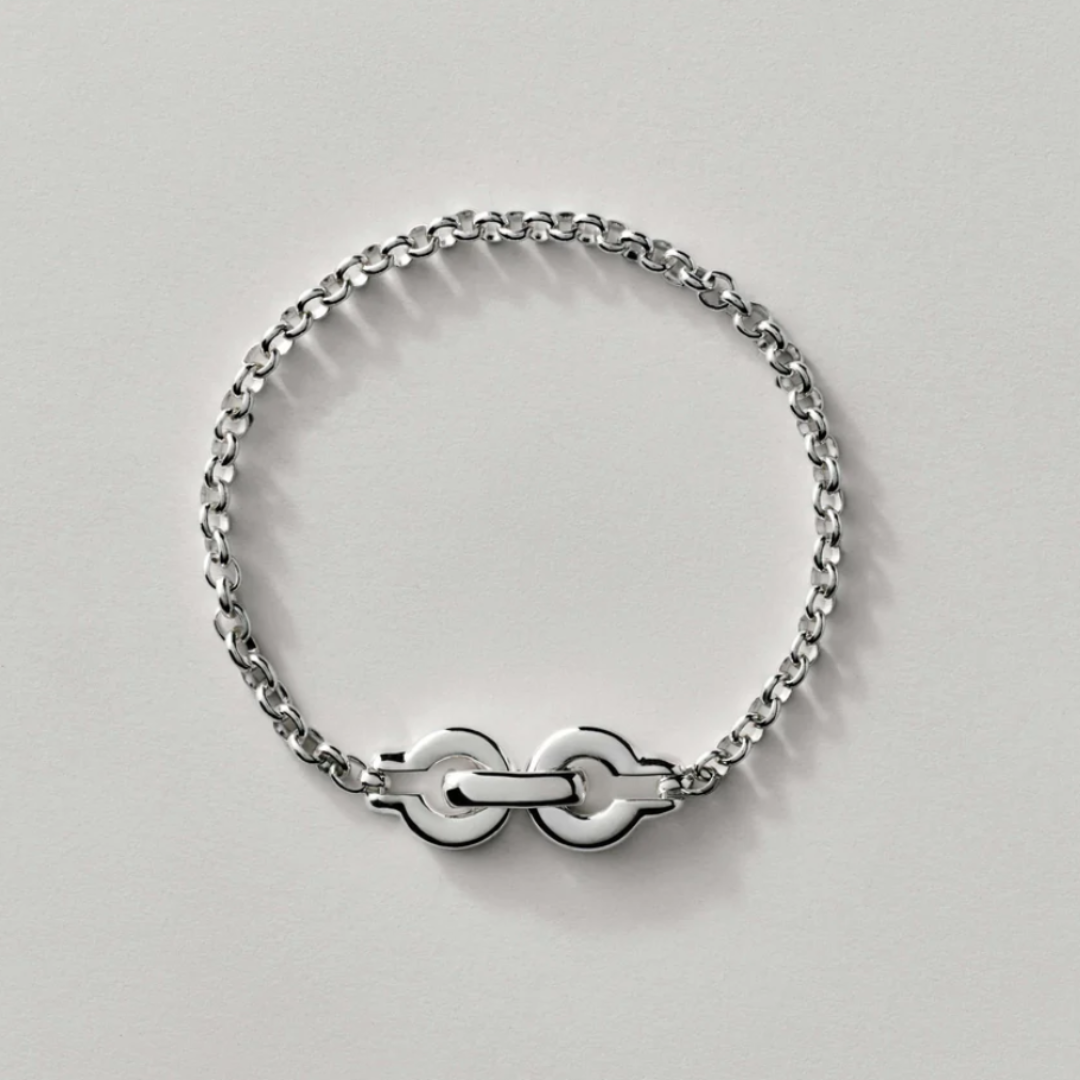 Ample Clasp Bracelet