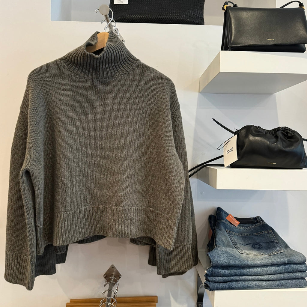 Omaira Sweater