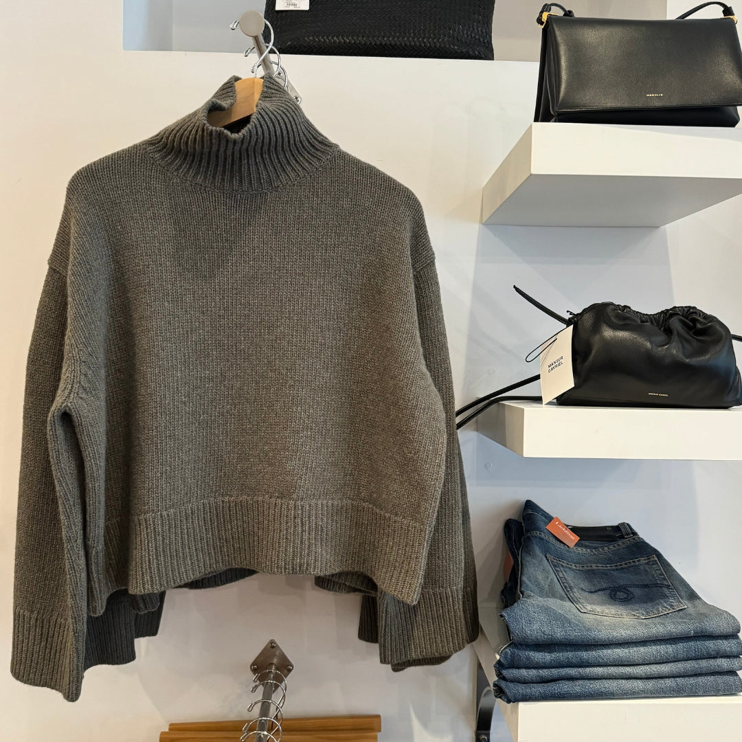 Omaira Sweater